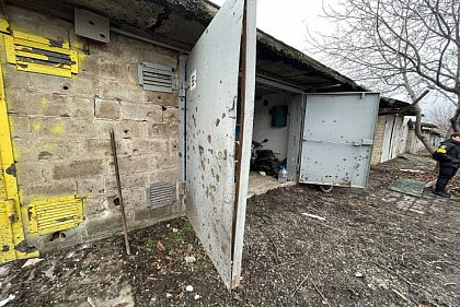 Враг обстрелял жилые кварталы Никополя: полиция документирует последствия