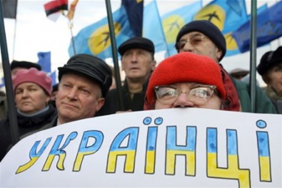 20 лет назад украинцы практически единогласно поддержали провозглашение независимости нашей страны