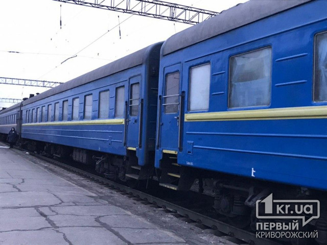 Когда в Украине начнут ходить все поезда