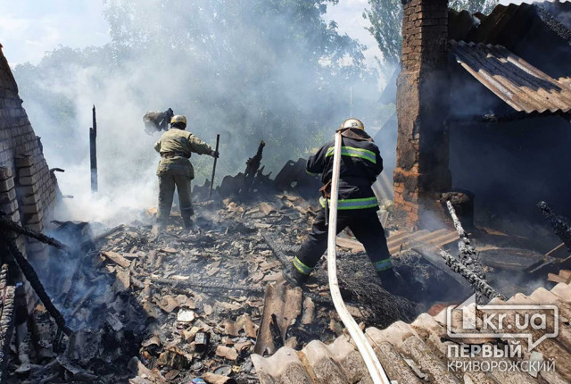 В Криворожском районе сгорел жилой дом