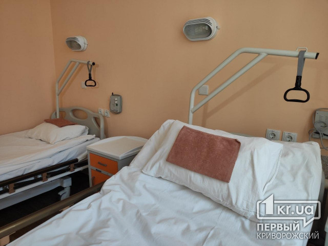Тревожный сигнал: в Украине увеличилось количество пациентов, нуждающихся в госпитализации из-за COVID-19