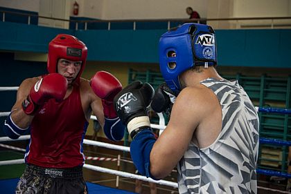 Криворожане стали призерами чемпионата Украины по «боксу восьмируких»