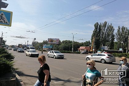 На оживленном перекрестке в Кривом Роге не работают светофоры