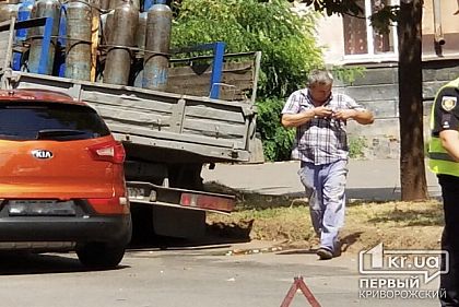 Возле ПНД в Кривом Роге столкнулись Kia и ГАЗель