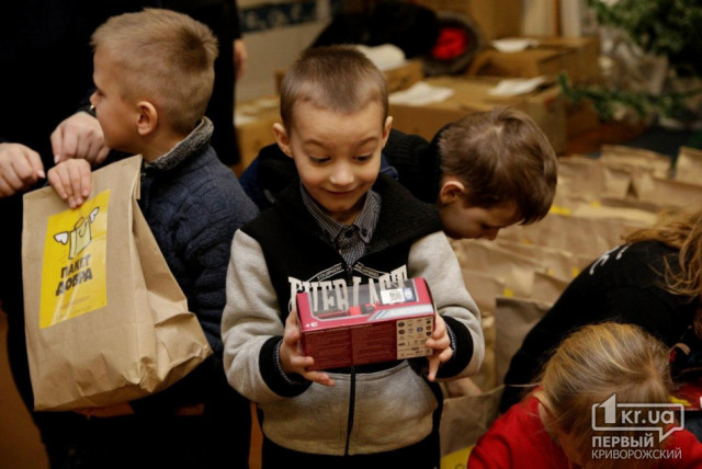 Наповнити «Пакет добра» до новорічних свят для сиріт запрошують криворіжців