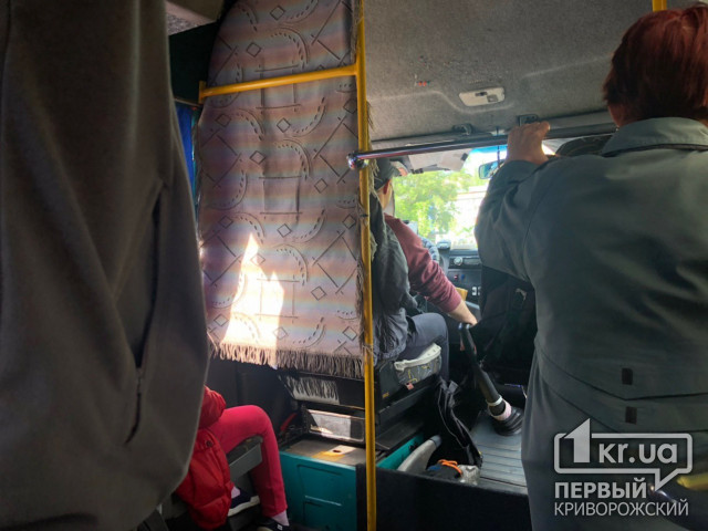 Криворожский маршрутчик на 17 тысяч гривен оштрафован за перевозку пассажира стоя