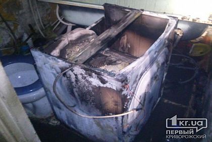В Кривом Роге в квартире дома сгорели стиральная машина и бойлер
