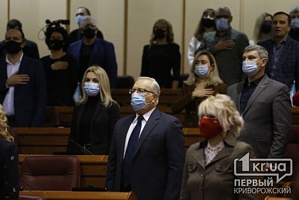 Новоизбранные депутаты горсовета приняли присягу