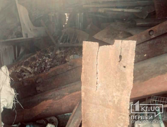 Из незаконного пункта приема металла криворожские полицейские изъяли почти 3 тонны лома