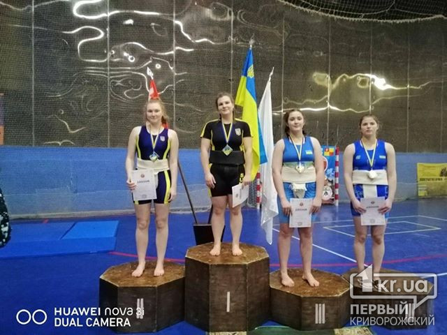 Криворожская сумоистка завоевала два серебра на чемпионате Украины