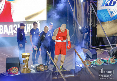 Криворожанин Игорь Шевадзуцкий техническим нокаутом завоевал пятую победу на профессиональном ринге