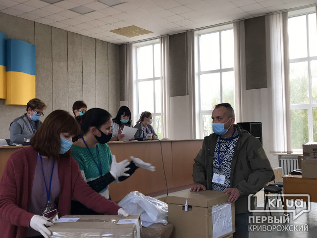 Итоги ночи в окружной избирательной комиссии Покровского района Кривого Рога