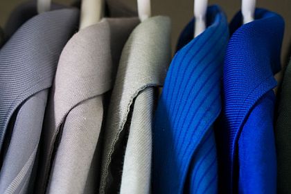 ТОП-5 способов складывать одежду так, чтобы она занимала меньше места в шкафу, - подборка «Первого Криворожского»
