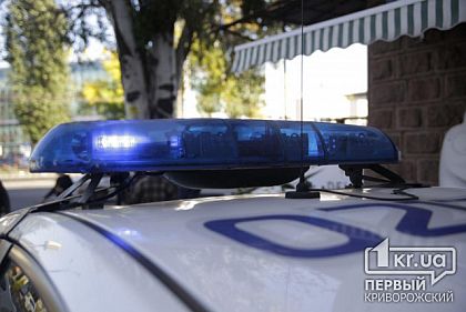 На парковке возле криворожского ТРЦ случилось ДТП, один из участников скрылся с места аварии