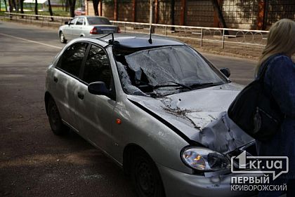 В Кривом Роге в ДТП попали трактор и легковушка