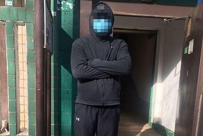 В Кривом Роге за распространение незаконной агитации задержали парня