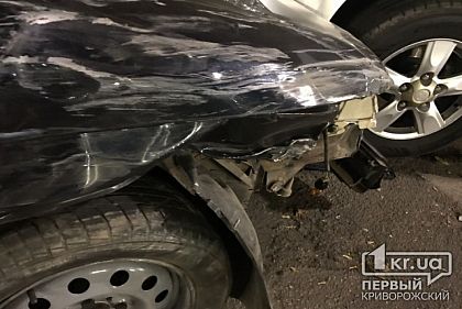 4 авто попали в ДТП возле криворожского стадиона