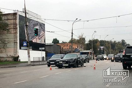 В Кривом Роге два BMW попали в ДТП