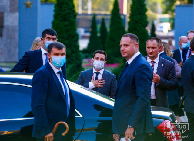 Опубликованы фото визита Зеленского в Кривой Рог - где еще побывал президент