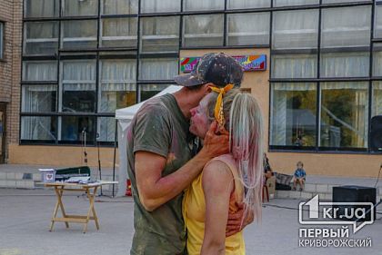 Больше 45% семей в Днепропетровской области состоят из двух человек