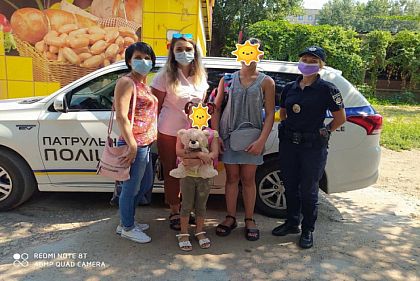 Криворожанка бросила двух дочек без еды и пропала