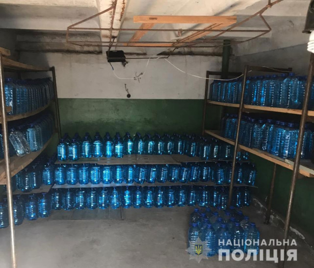 3 тысячи литров спирта: задержан криворожанин, который изготавливал и продавал фальсификат