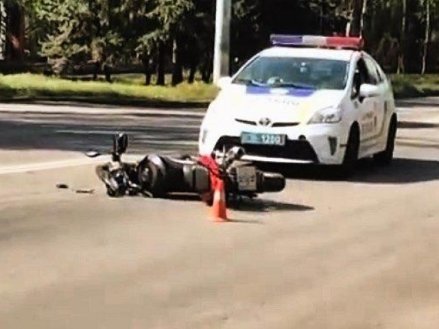 В Кривом Роге в результате ДТП пострадал мотоциклист