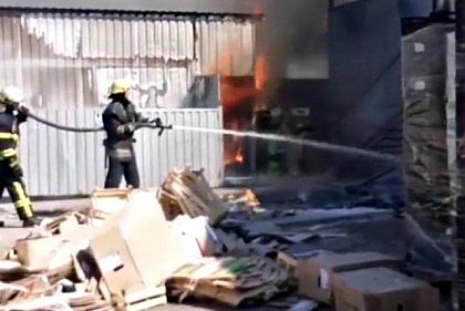 В Кривом Роге возле супермаркета случился пожар на открытой территории