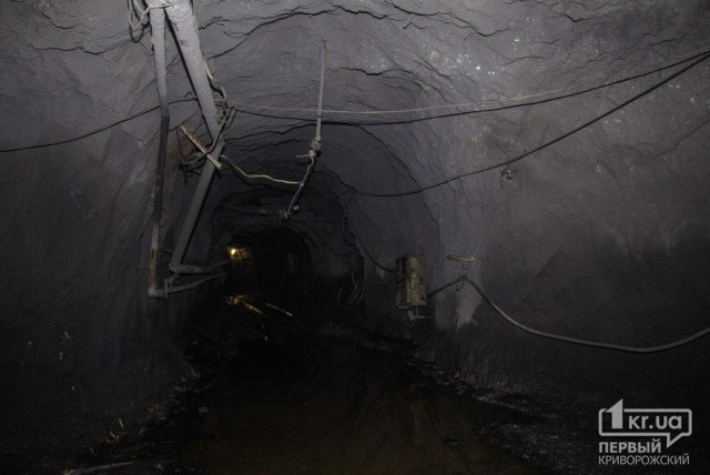 12 криворожских горняков шахты «Октябрьская» протестуют под землей
