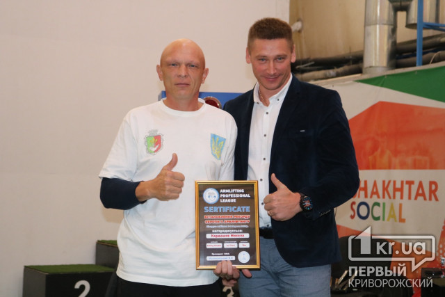 Криворожский армлифтер завоевал медали и поставил рекорд на чемпионате Европы