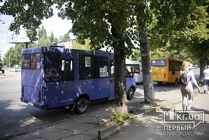 На перевозки стоячих пассажиров в криворожском транспорте МОЗ пожалуется  в контролирующие органы