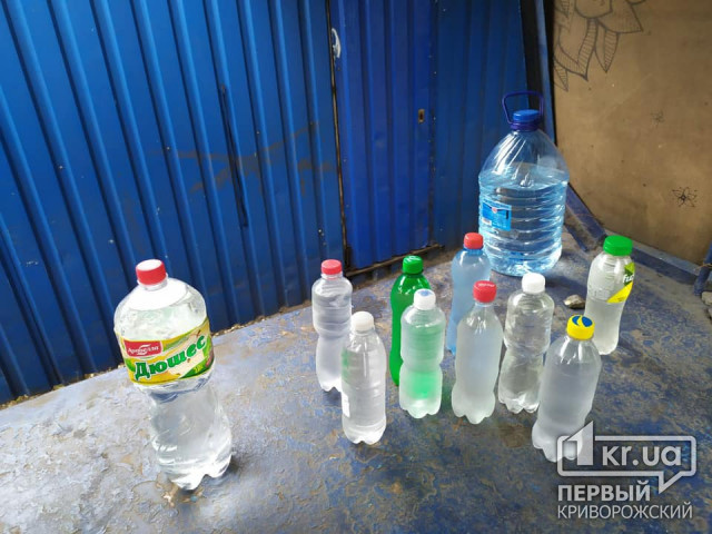 В Кривом Роге нарушители торговали алкоголем в пластиковых бутылках из-под лимонада