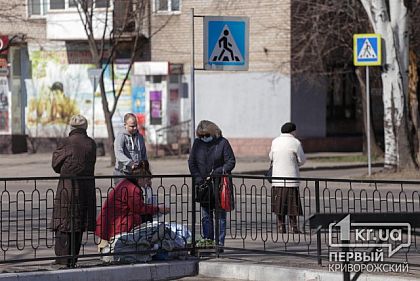 На криворожан, которые ходили без масок, полицейские составили 55 протоколов с начала карантина