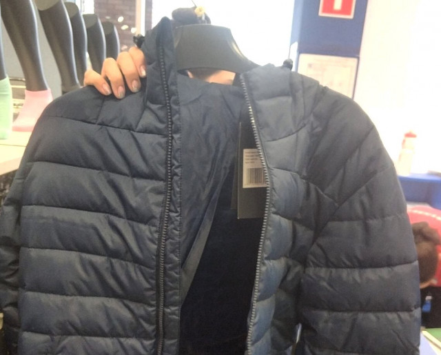 Криворожанин пытался украсть куртку в спортивном магазине