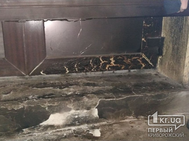Криворожане потушили горящее здание кафе до приезда спасателей