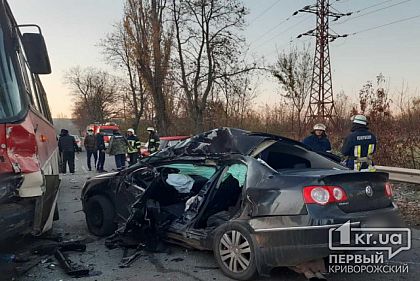 Погиб человек в результате столкновения автобуса промпредприятия и двух авто (обновлено)