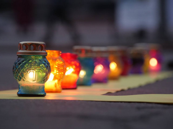 Криворожане почтили память погибших в Мариуполе