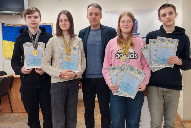 Криворожские шахматисты одержали победы на чемпионате области