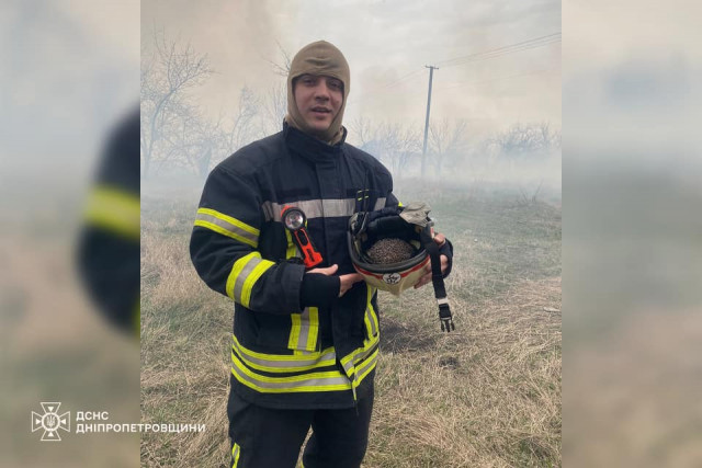 В Кривом Роге чрезвычайники во время тушения пожара спасли ежа