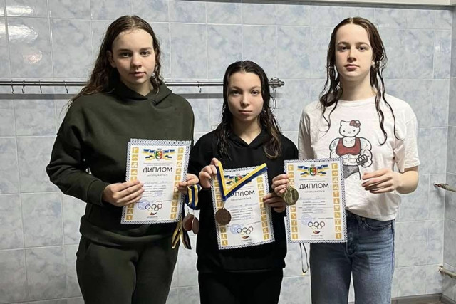Криворожские пловцы завоевали 48 медалей на чемпионате по плаванию