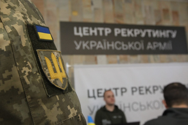 В Днепре открыли второй рекрутинговый центр для Сил обороны Украины