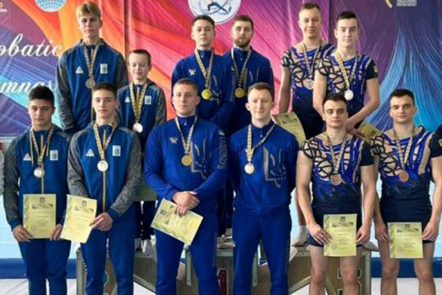 Криворожские акробаты завоевали награды на Чемпионате Украины