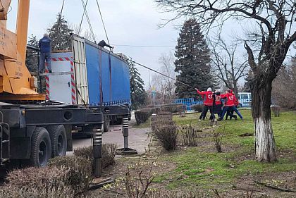 У Нікополі Червоний Хрест встановив два мобільні укриття