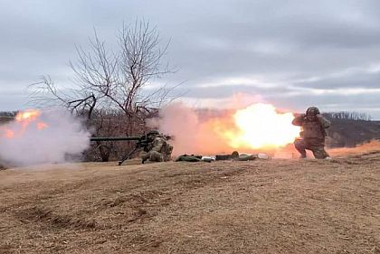 За прошедшие сутки на фронте произошло 91 боевое столкновение