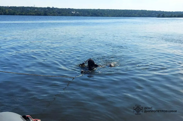 На пляжі житлового масиву в Дніпрі вода забрала життя чоловіка