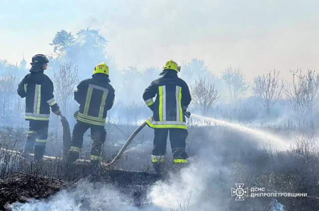 Пожежна небезпека на Дніпропетровщині збережеться до початку серпня