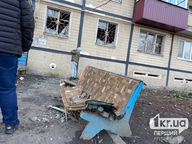 Наслідки ракетної атаки у Кривому Розі у ніч на 19 грудня: фото