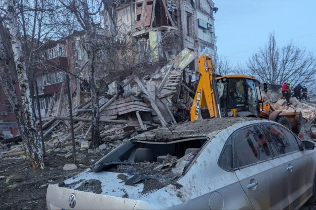 В Кривом Роге завершили поисково-спасательную операцию: погиб человек, 17 человек пострадали