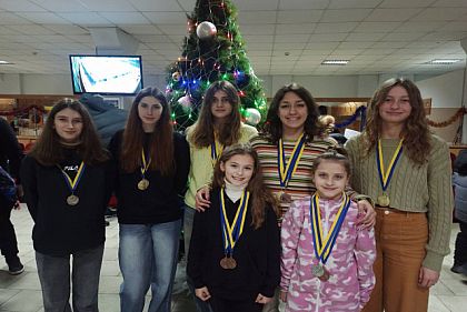 Криворожские пловцы завоевали призовые места на Зимнем кубке