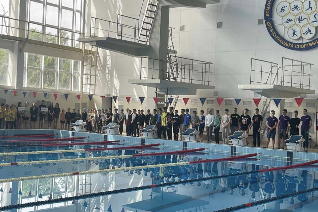 Криворожане получили 28 призовых мест на Чемпионат города по плаванию